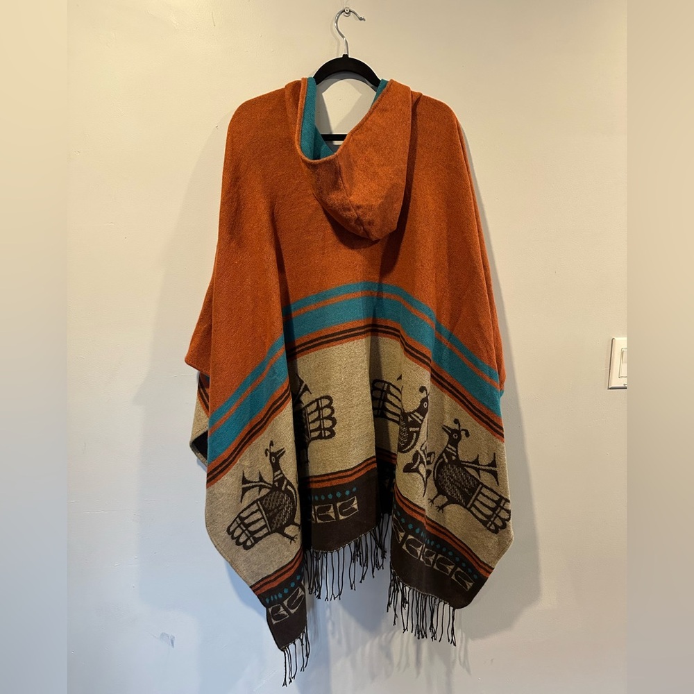 “Ancestral Spirits” Hooded Fashion Wrap by Kewa Pueblo Artist Robert Tenorio - Picture 7 of 7